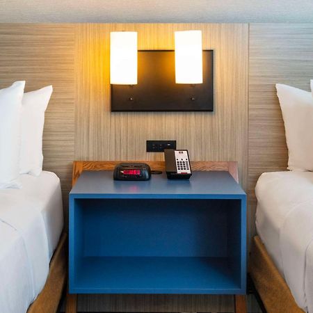Comfort Inn Airport East Квебек Екстериор снимка