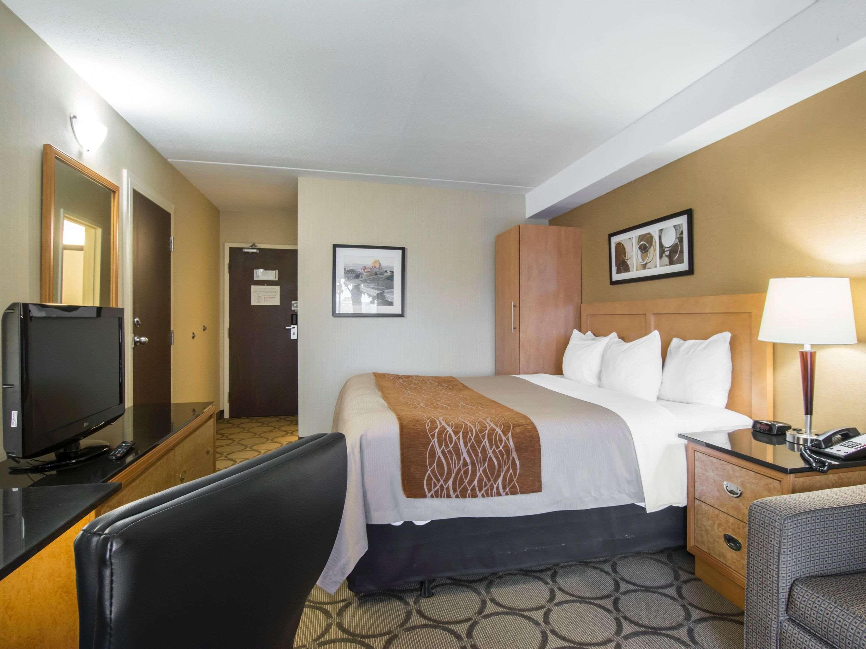 Comfort Inn Airport East Квебек Екстериор снимка