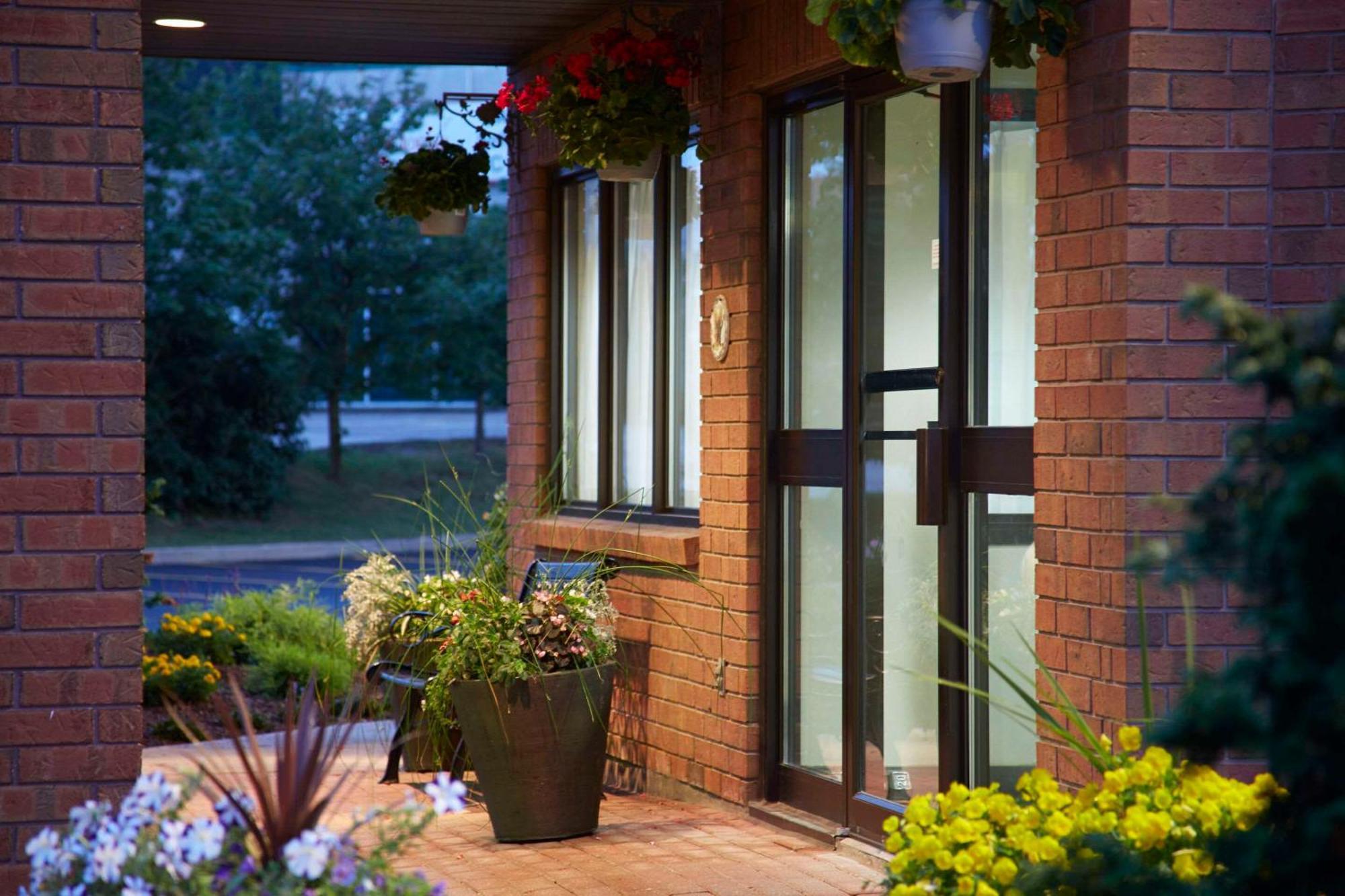 Comfort Inn Airport East Квебек Екстериор снимка