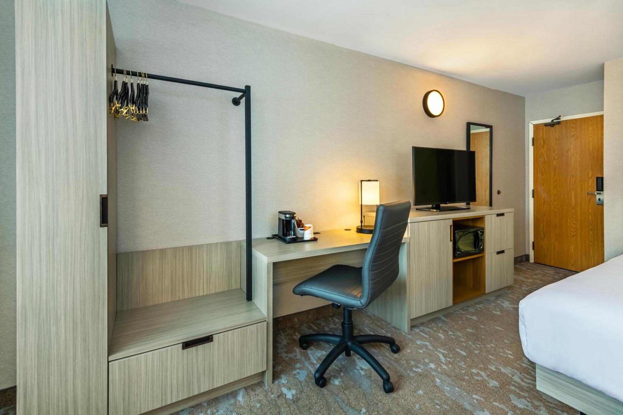 Comfort Inn Airport East Квебек Екстериор снимка