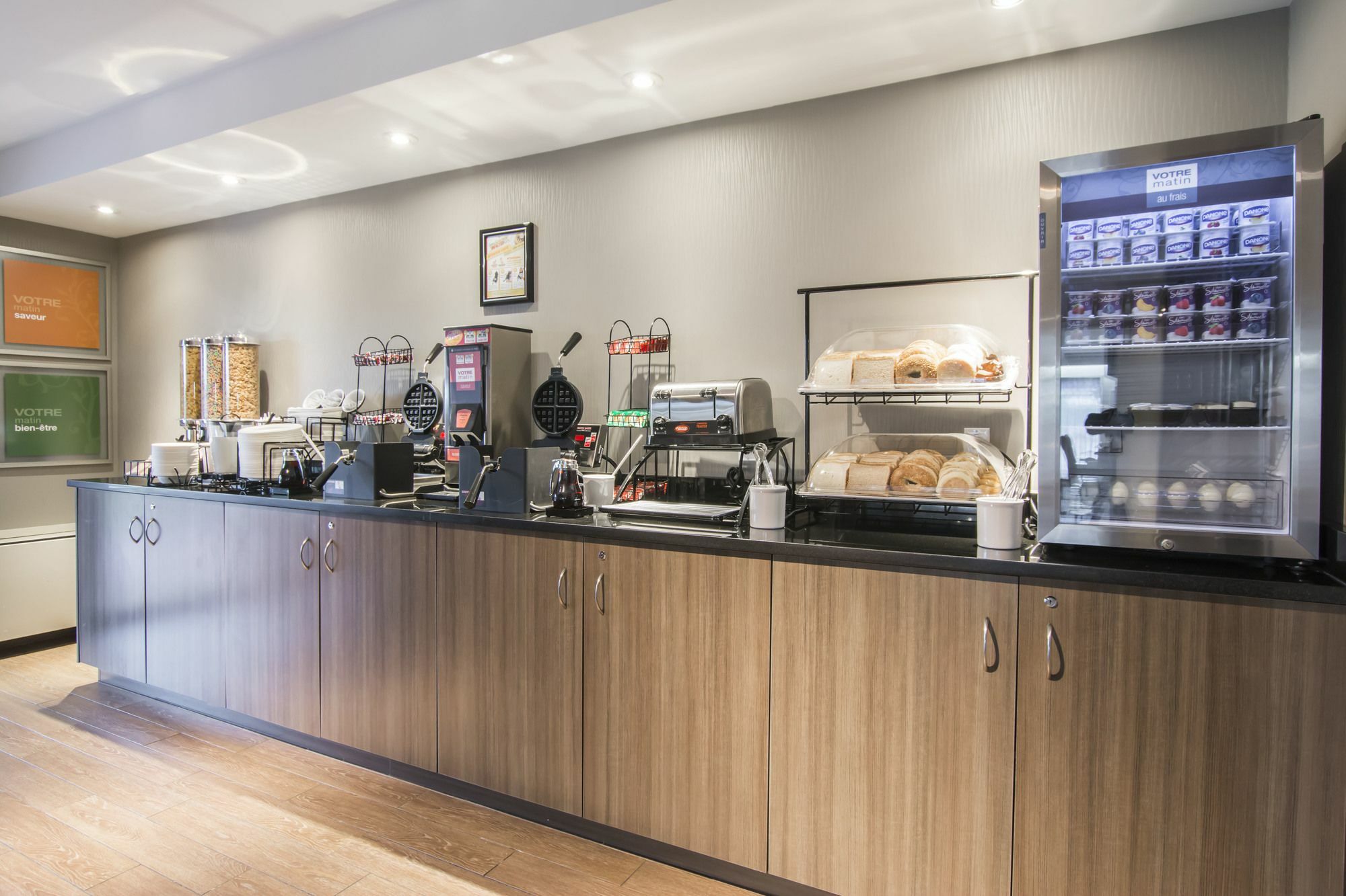 Comfort Inn Airport East Квебек Екстериор снимка